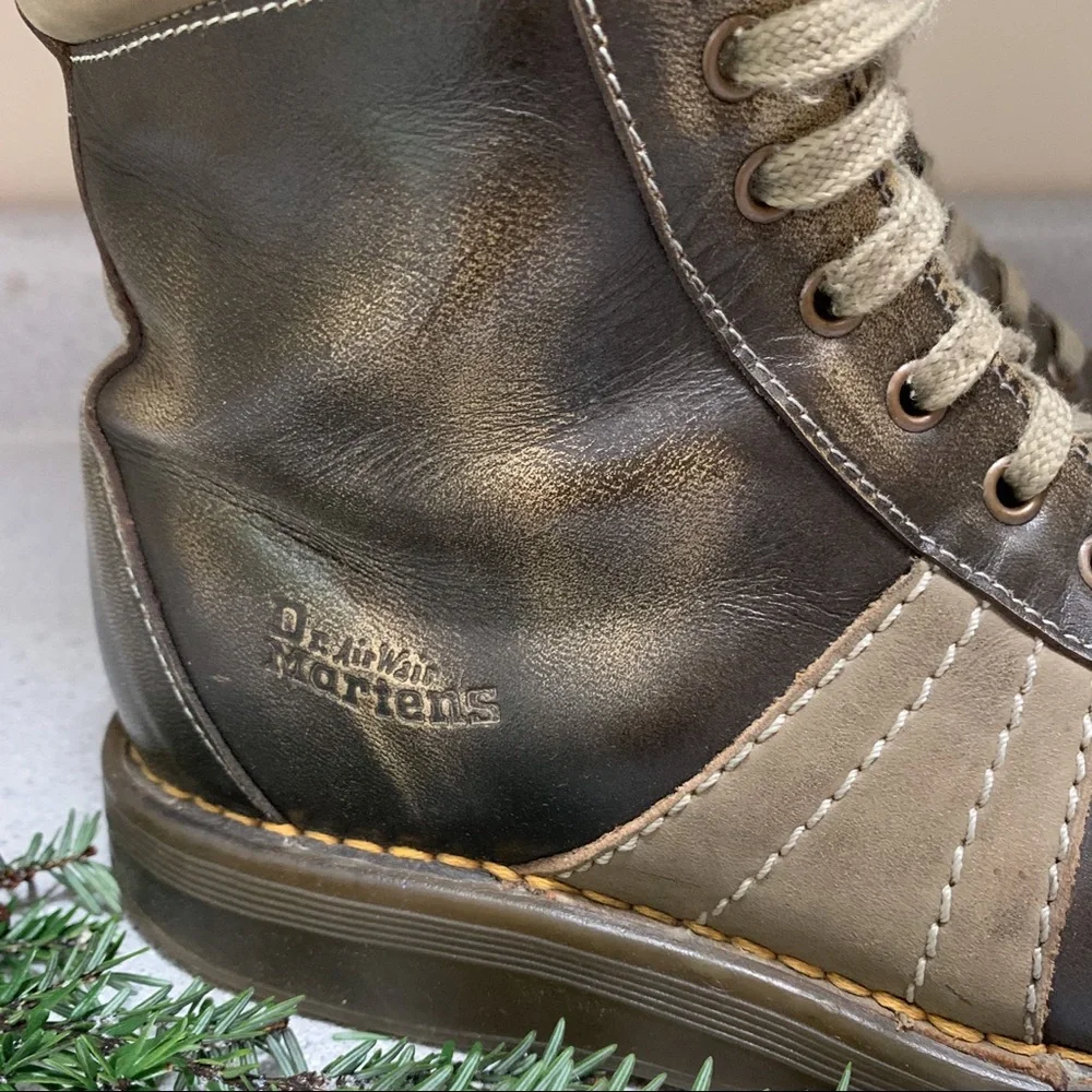 DR. MARTEN’S tan and brown leather boots, 7_2